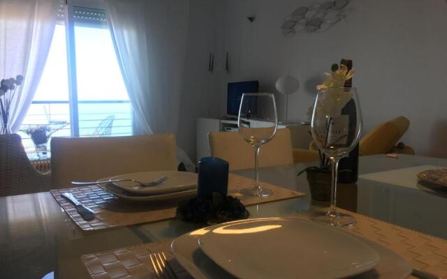 One Bedroom Penthouse Facing the sea