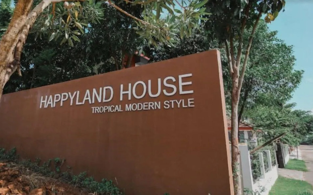 Happyland Residence