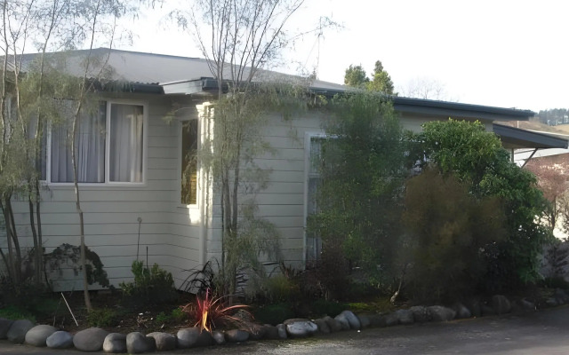 Tongariro River Motel
