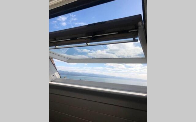 Seaview Duplex Apartment - Spectacular Views