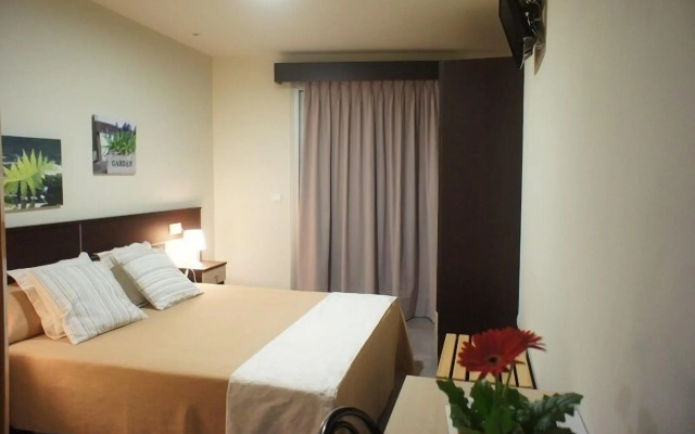 Hotel MR