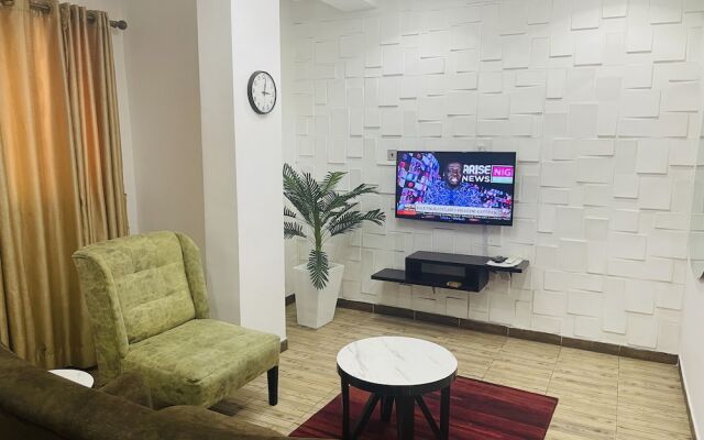 James Court Hotel & Luxury Apartments