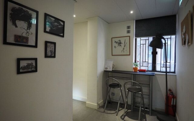 Panda's Hostel - Stylish