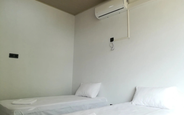 Thilini Hotel Apartment