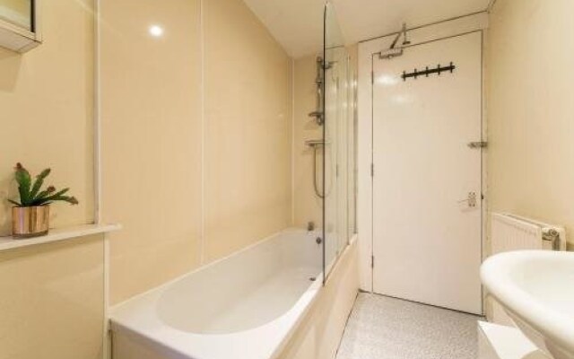 Morrison Central Roomz Edinburgh