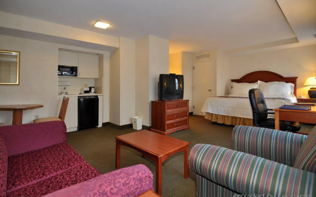 West End Washington DC, Tapestry Collection by Hilton