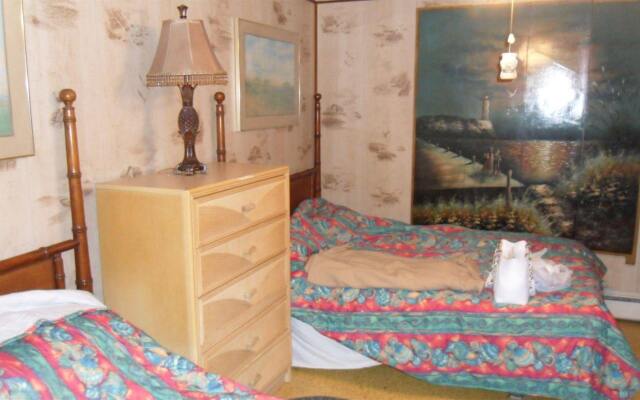 Lazy Hours Motel