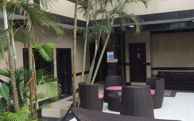Primal Hotel