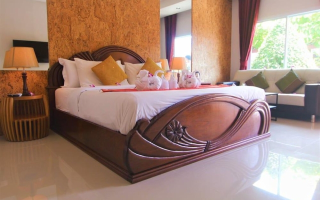 Bangrak Samui Beach Resort