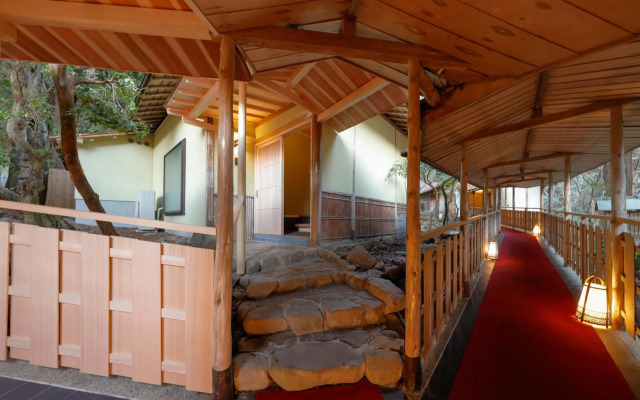Tsukihitei Ryokan