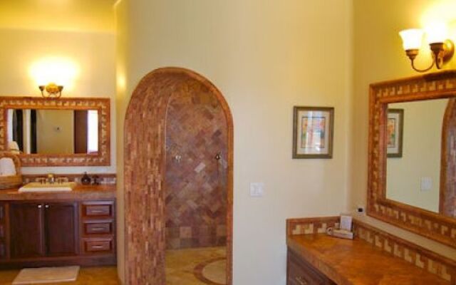 Villa Castillo Escondido