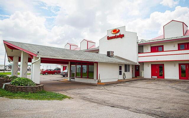 Econo Lodge West Liberty