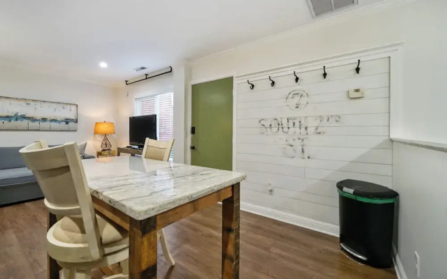 Downtown Wilmington Studio in Historic District!