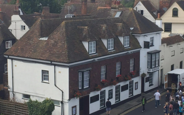 The Pilgrims Hotel