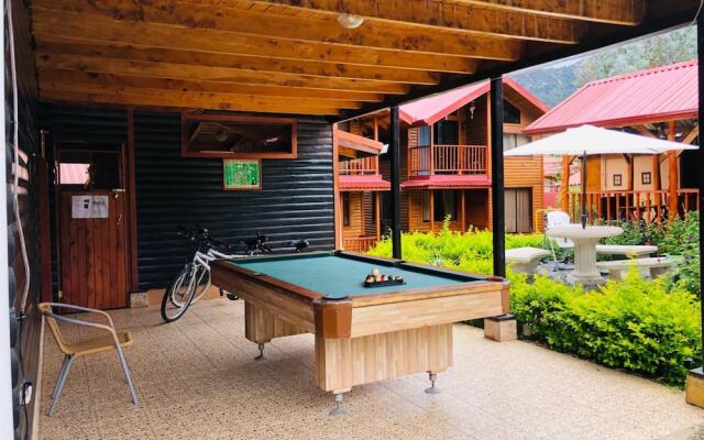 Clusia Lodge