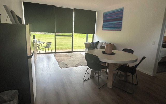 Lovely 1 Bedroom Holiday Apartment