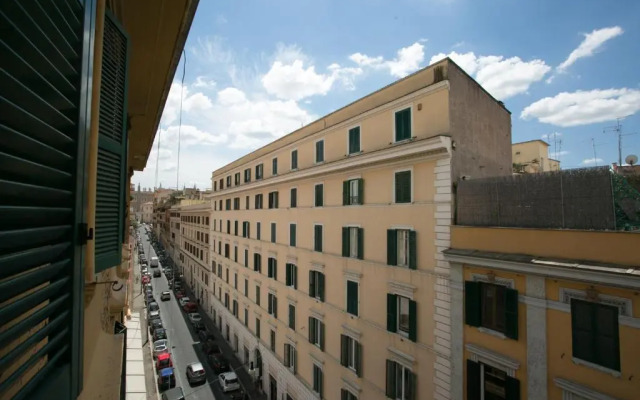 Suite Colosseo Apartment