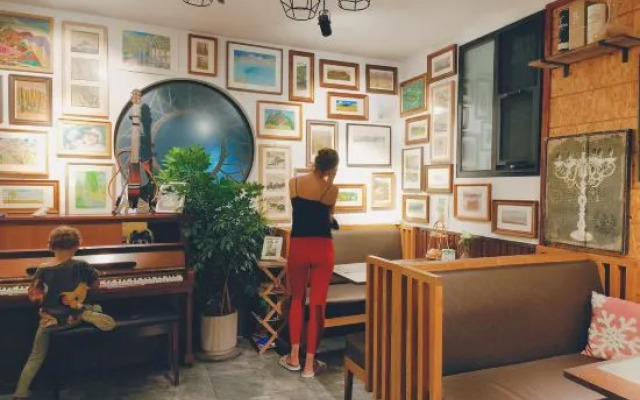 Beijing Water Source Red Watt Homestay