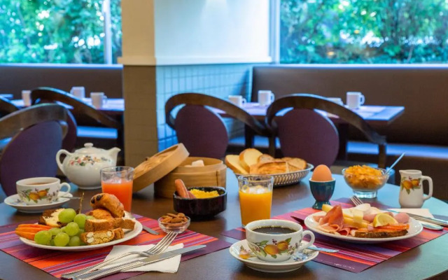 Hôtel Les Trois Roses, Grenoble Meylan