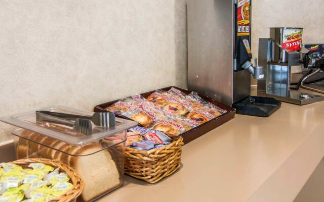 Rodeway Inn Salem Northgate