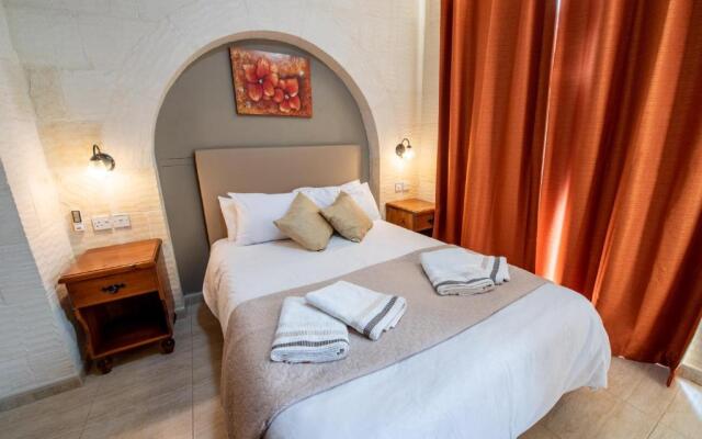 Ta Lucija 2 Bedroom Villa With Private Pool