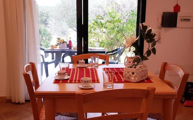 Dommos - Pareja Apartments