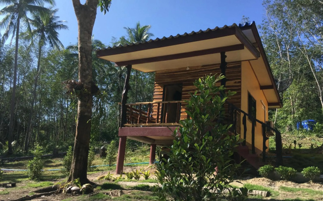 Baan Panseng Bungalow