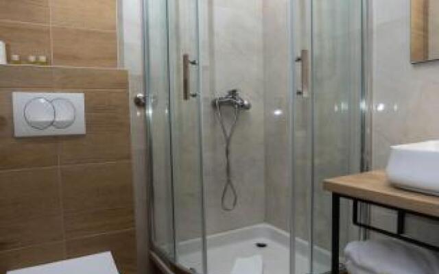 Hotel Board