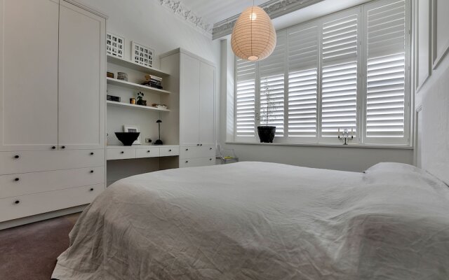 QV Luxury Elegant 2 Bedroom w Wifi-1035