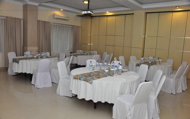Puri Saron Hotel Denpasar