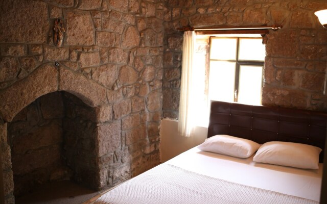 Assos Akropol Pansiyon