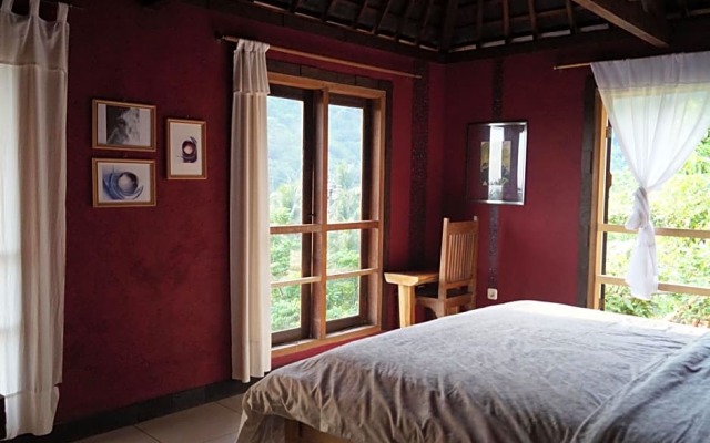 Sasak Lebung Home