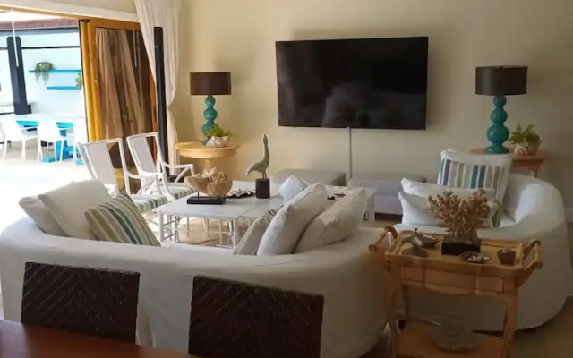 Ocean View Villa 3 BR 8 Guests Pto Bahia