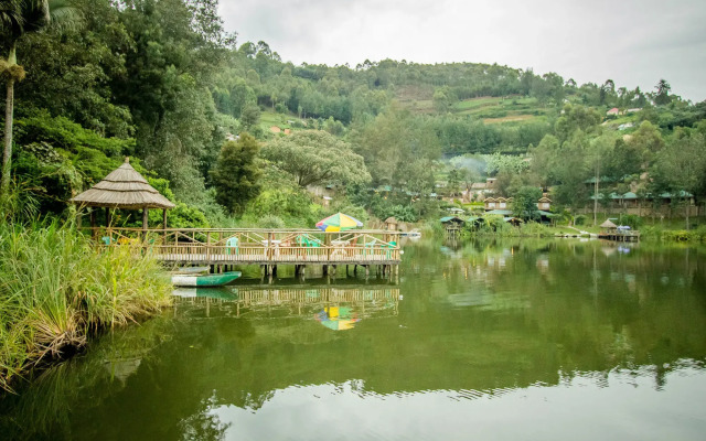 Crater Bay Cottages