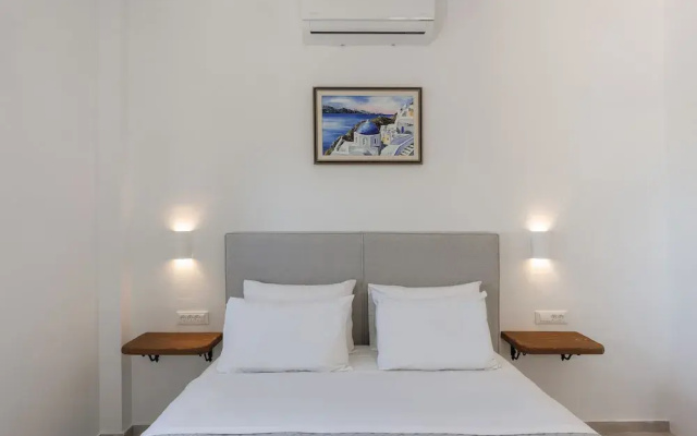 One Bedroom Apartment-sleeps 4 -sea View-parking