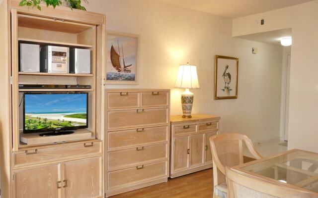 Admiralty House 806 South