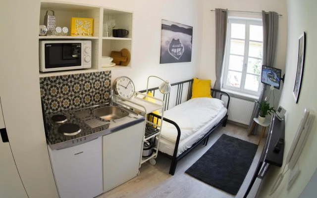 Raba Apartman House