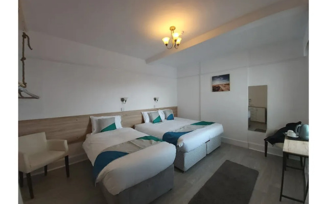 Hankinson Road by Oyo Rooms