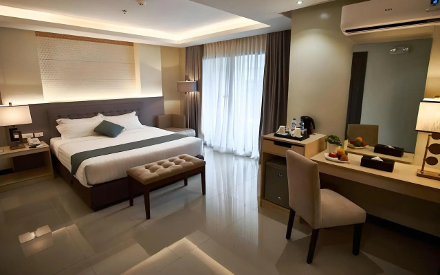J7 Hotel Iloilo