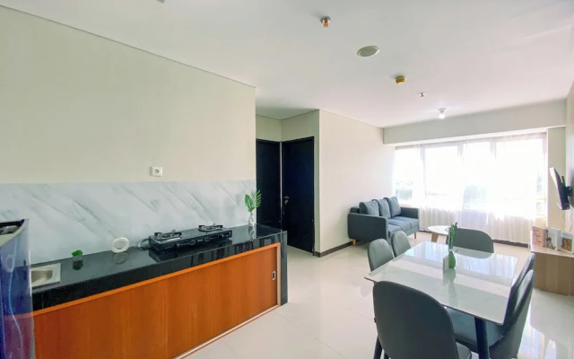 Good Designed and Homey 3BR Nifarro Park Apartment