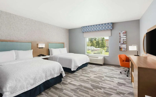 Hampton Inn by Hilton Bellingham Airport