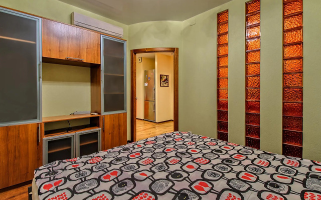 Sutki Rent (Сутки Рент) у Невы