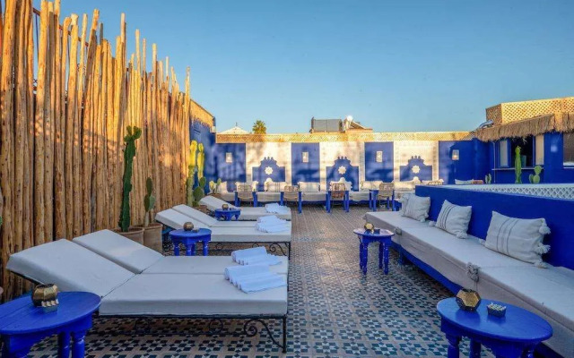 Zwen Zwen Boutique Hotel Rooftop & Spa