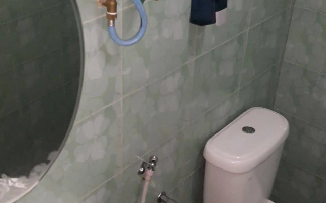 OYO 301 River Inn Hotel