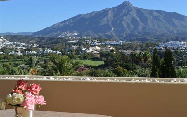 Unique Luxurious and Palacial Villa