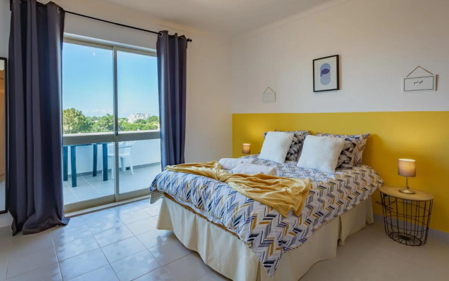 Sun House by LovelyStay