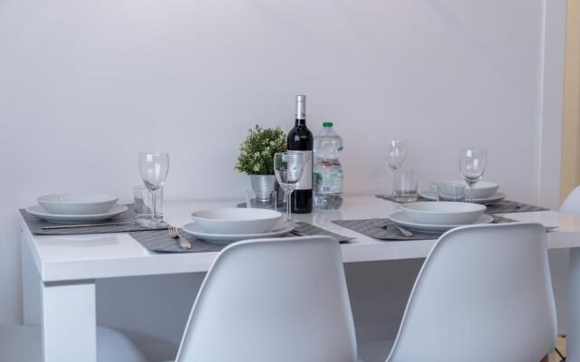 Dolce Notte Apartments