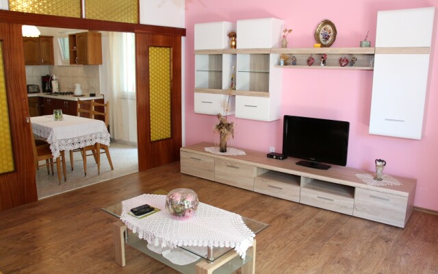 Apartment Radin - 2 bedroom apartment: A1 Vodice, Riviera Sibenik