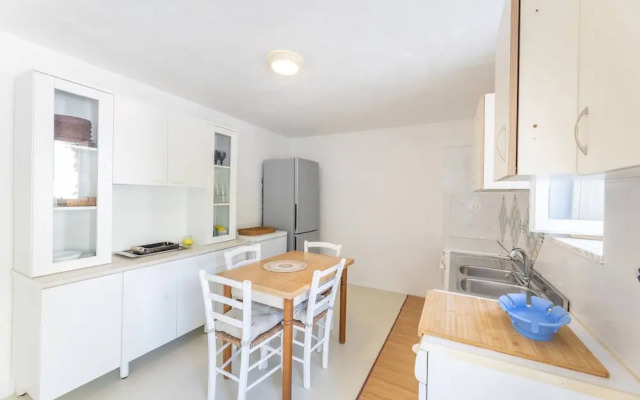 Belvedere - Seafront Apartment - 3 Places