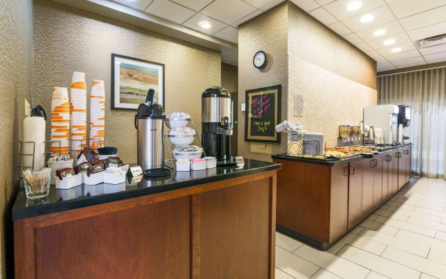 Clarion Hotel Convention Center